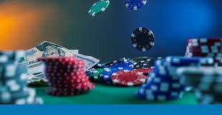 Người dùng Việt Nam xem trang giải trí 982 trên điện thoại hiện đại